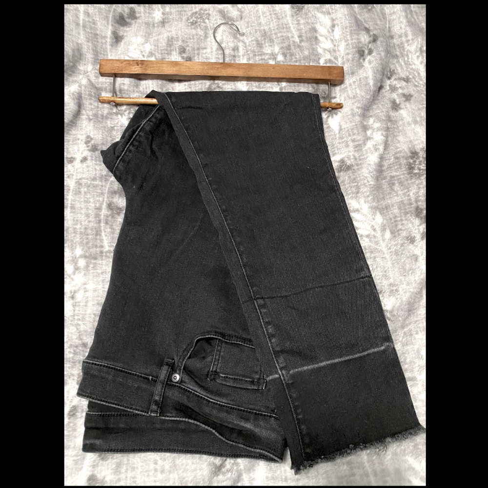 Loft black skinny ankle jeans size 16